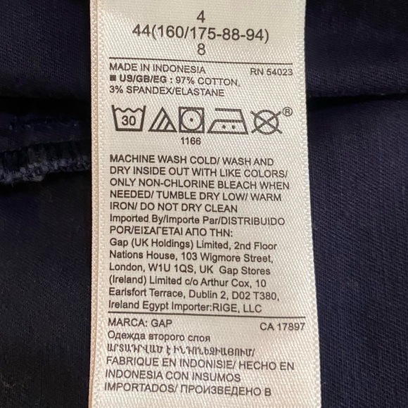 Gap size 4 Navy Blue Mid-Rise Bermuda Shorts Casual Relaxed Fit - Picture 9 of 9